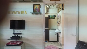 Furnished Amenities in 1 BHK Apartment at Rushi Kutir CHS Santacruz, Santacruz East – for Rent