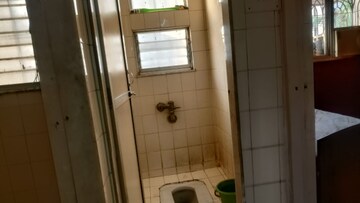 Bathroom in 1 BHK Apartment at Rushi Kutir CHS Santacruz, Santacruz East – for Rent