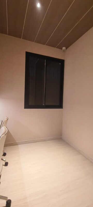Room in 4 BHK Apartment at Tulip Crimson, Sector 70 – for Sale