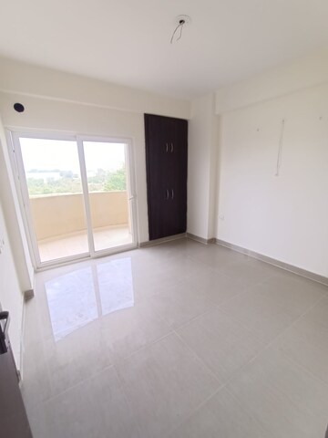 2 BHK Apartment For Rent in Supertech Cape Town, Sector 74