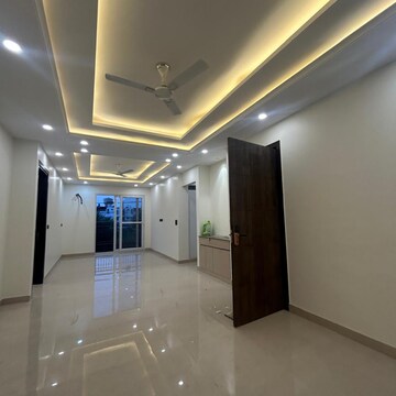 3 BHK Apartment For Rent in Sector 63a