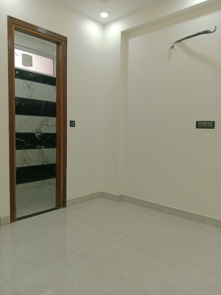 Room, sector 17 dwarka 2 Bedroom 800 Sq.Ft. Builder Floor In Sector 17 Dwarka Delhi 8054660