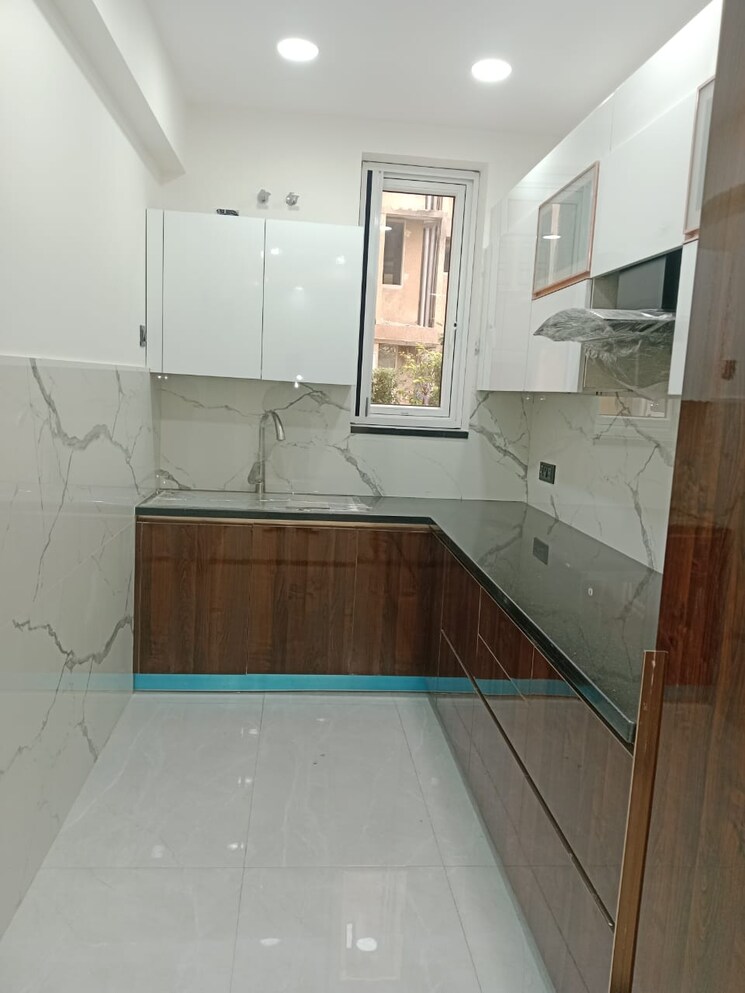 Kitchen, sector 17 dwarka 2 Bedroom 800 Sq.Ft. Builder Floor In Sector 17 Dwarka Delhi 8054660
