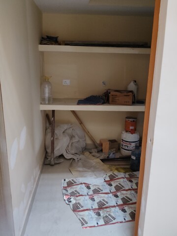 Furnished Amenities in 2 BHK Independent House at Vikas Nagar – for Rent