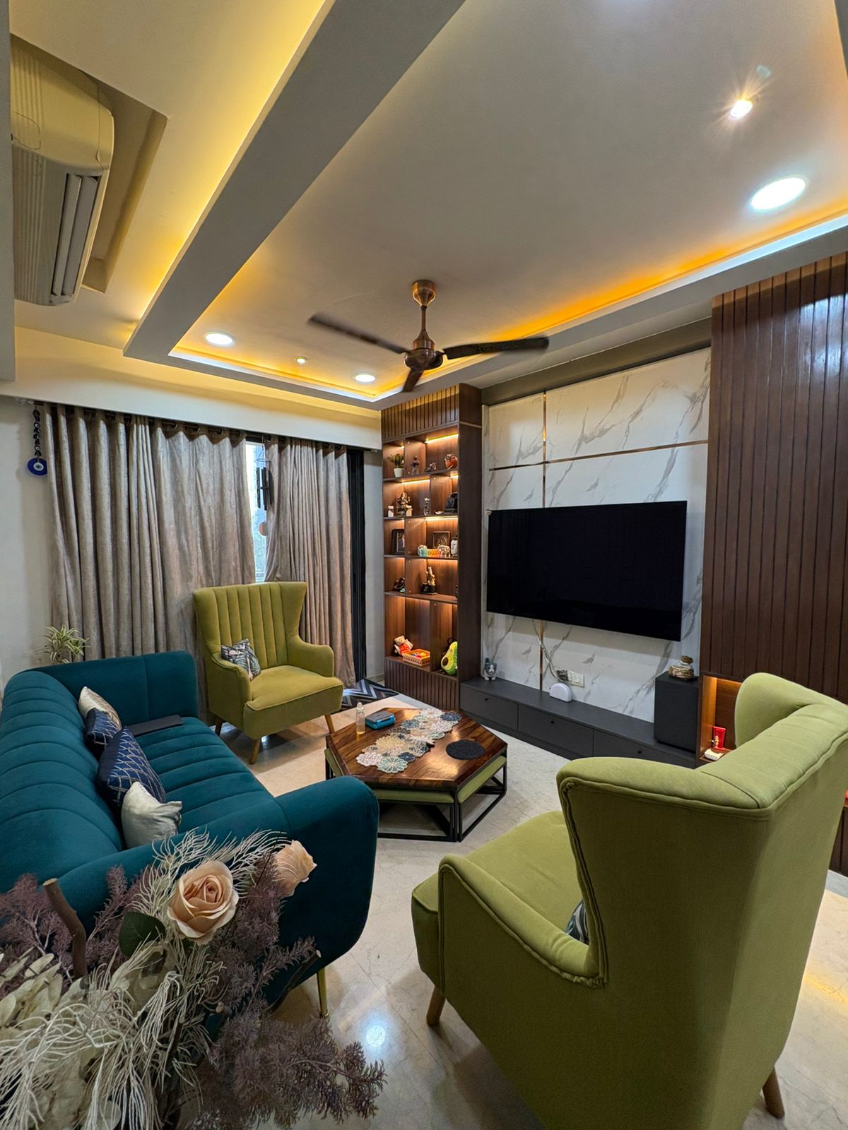 1 BHK + Pooja Room Apartment For Sale in Spine City Mall