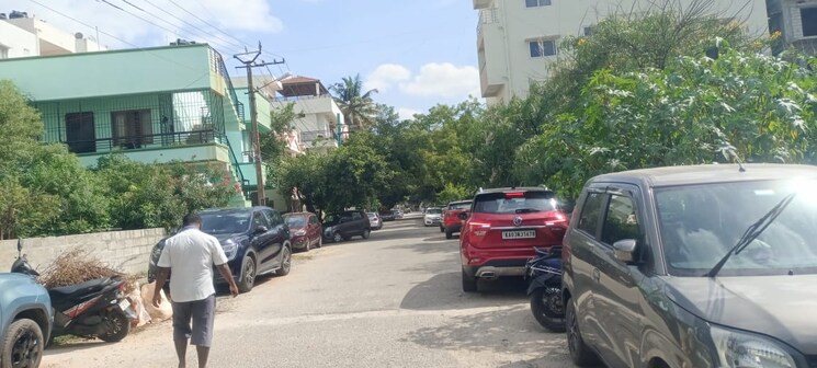  Parking, thanisandra  2400 Sq.Ft. Plot In Thanisandra Bangalore 8054693