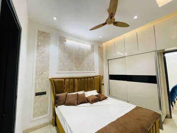 Room in 3 BHK Builder Floor at Sector 123 – for Sale