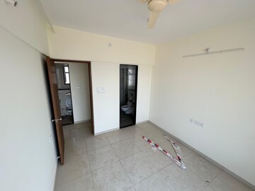 Room in 2 BHK Apartment at Kolte Patil Life Republic, Hinjewadi – for Rent