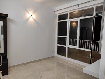 Room in 2 BHK Apartment at Vashisht Heights, Sector 87 – for Rent