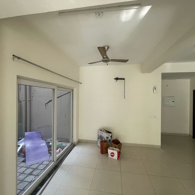 Room, bptp-amstoria 3 Bedroom 2229 Sq.Ft. Builder Floor In Sector 102 Gurgaon 8054793