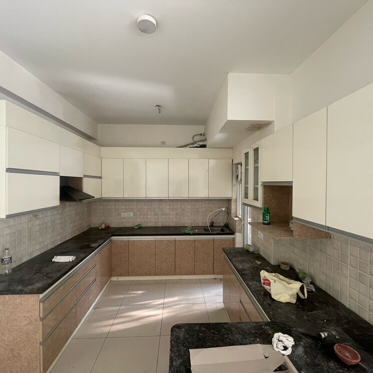 Kitchen, bptp-amstoria 3 Bedroom 2229 Sq.Ft. Builder Floor In Sector 102 Gurgaon 8054793