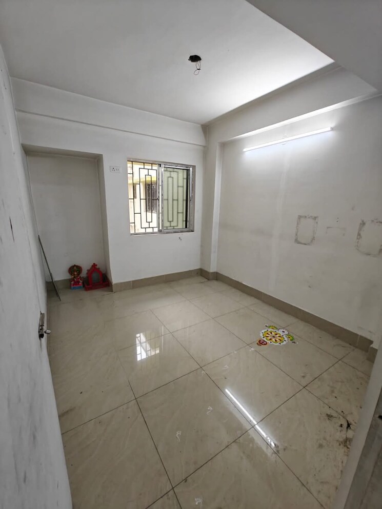 Room, krishna-city 2.5 Bedroom 980 Sq.Ft. Apartment In Keshtopur Kolkata 8054898