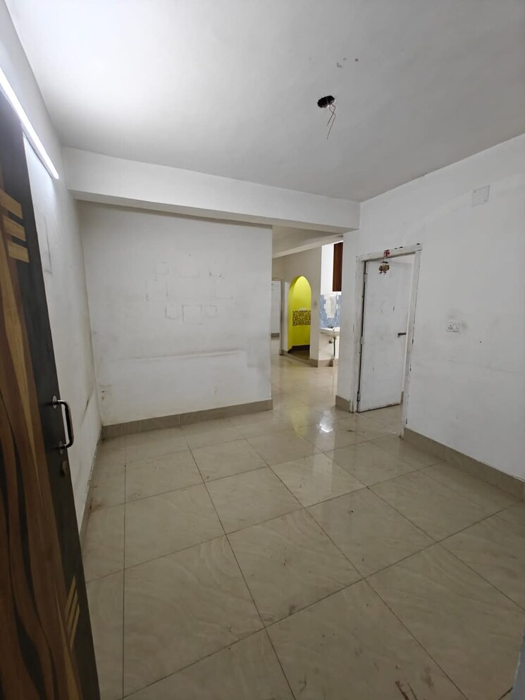 Bathroom, krishna-city 2.5 Bedroom 980 Sq.Ft. Apartment In Keshtopur Kolkata 8054898