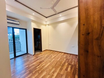 Bedroom in 3 BHK Apartment at Suncity Vatsal Valley, Gwal Pahari – for Rent