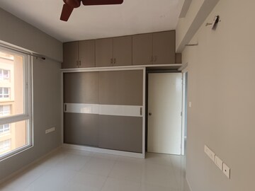 Room in 3 BHK Apartment at Alaknanda – for Sale