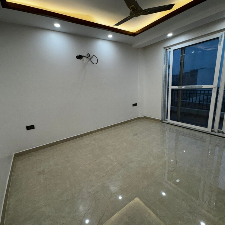 Room, bptp-park-central 4 Bedroom 350 Sq.Yd. Builder Floor In Sector 85 Faridabad 8054857