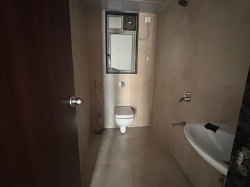 Room in 2 BHK Apartment at Runwal Eirene, Balkum Pada – for Sale