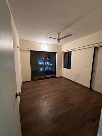 Room in 3 BHK Apartment at Chaphalkar Elina Living, Mohammadwadi – for Rent