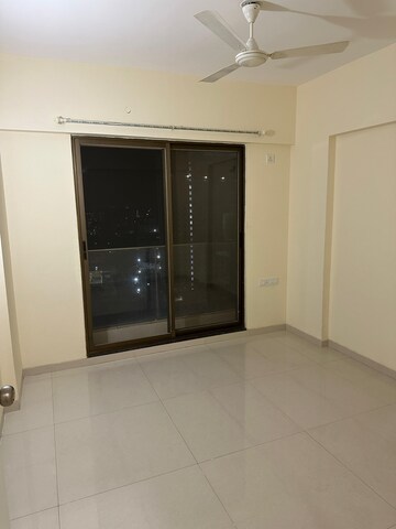 Room in 3 BHK Apartment at Chaphalkar Elina Living, Mohammadwadi – for Rent