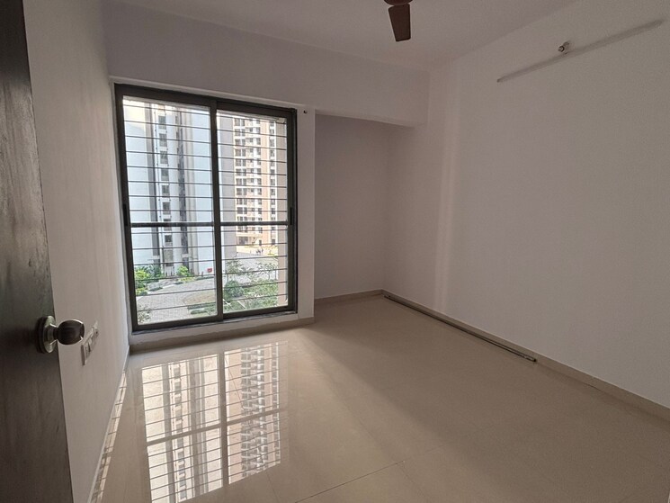 Room, runwal-eirene 2 Bedroom 568 Sq.Ft. Apartment In Balkum Pada Thane 8054867