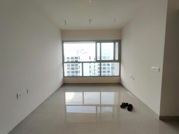 Room in 2 BHK Apartment at Runwal Eirene, Balkum Pada – for Sale