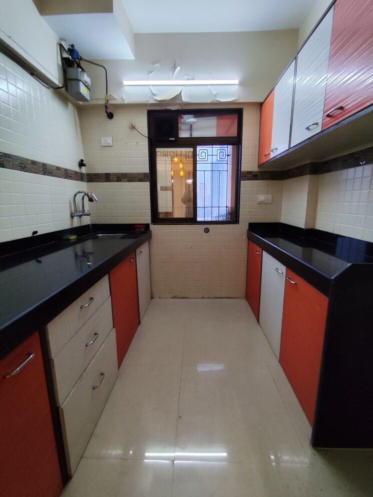 Kitchen, kavesar 2 Bedroom 700 Sq.Ft. Apartment In Kavesar Thane 8054879