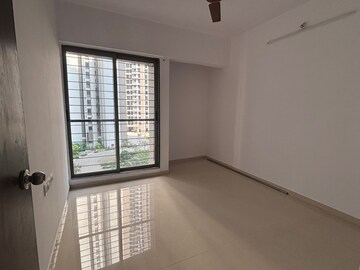Room in 2 BHK Apartment at Runwal Eirene, Balkum Pada – for Sale