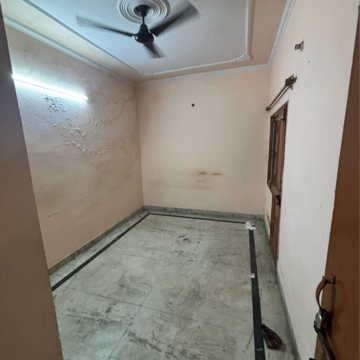 Bathroom in 2 BHK Builder Floor at Alpha Ii Greater Noida – for Rent