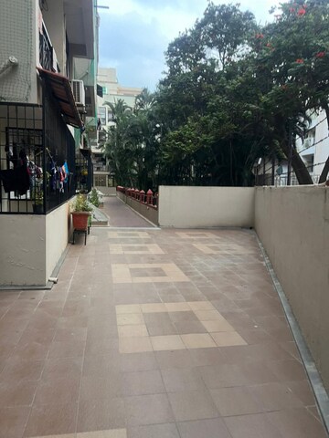Parking in 2 BHK Apartment at Indiranagar – for Rent