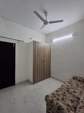 Bedroom in 1 BHK Builder Floor at Palam Vihar Residents Association, Palam Vihar – for Rent
