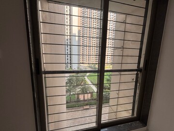 2 BHK Apartment For Rent in Runwal Eirene, Balkum Pada