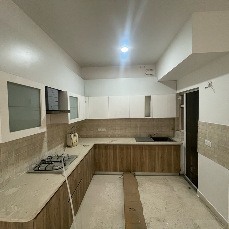 Kitchen, bptp-amstoria 3 Bedroom 2229 Sq.Ft. Builder Floor In Sector 102 Gurgaon 8055066