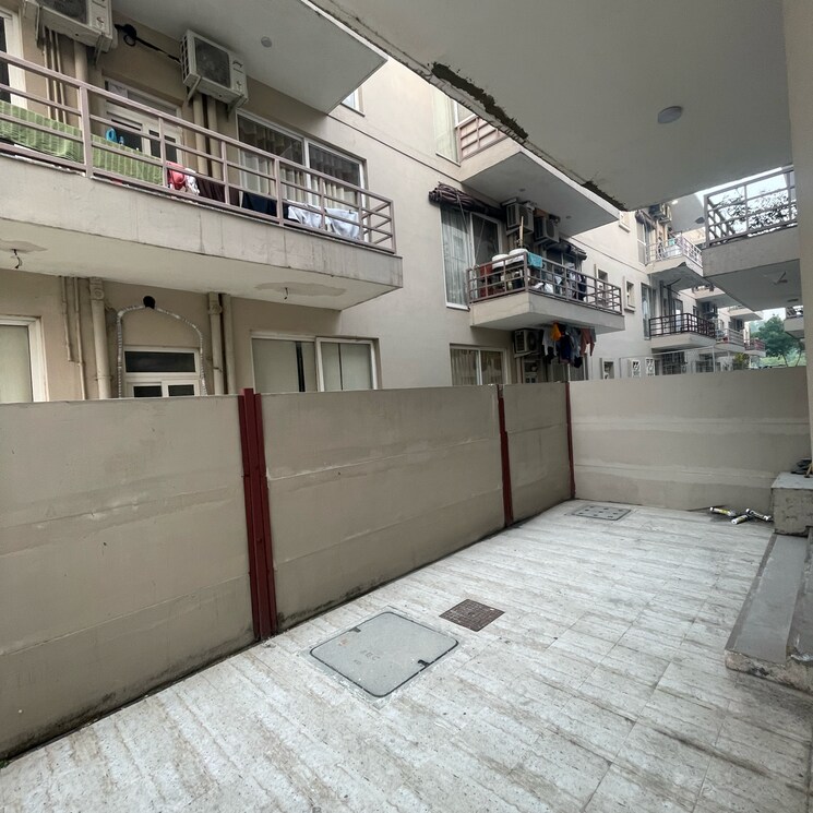 Kitchen, bptp-amstoria 3 Bedroom 2229 Sq.Ft. Builder Floor In Sector 102 Gurgaon 8055066