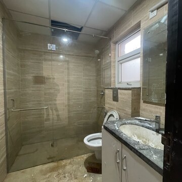 Bathroom in 3 BHK Builder Floor at BPTP Amstoria, Sector 102 – for Sale