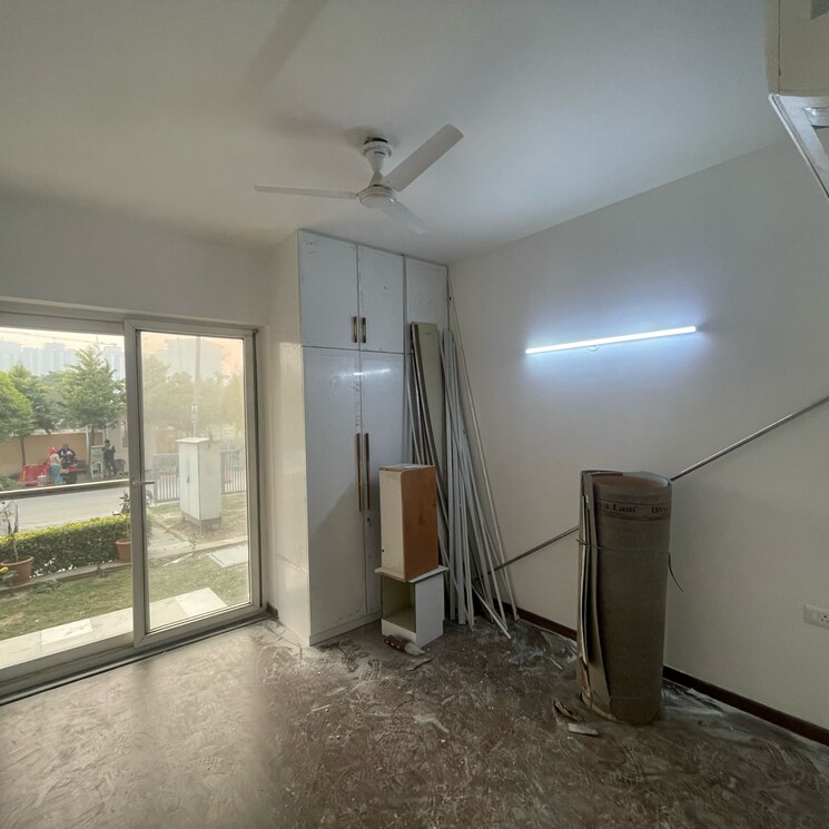 Room, bptp-amstoria 3 Bedroom 2229 Sq.Ft. Builder Floor In Sector 102 Gurgaon 8055066