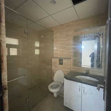 Bathroom in 3 BHK Builder Floor at BPTP Amstoria, Sector 102 – for Sale