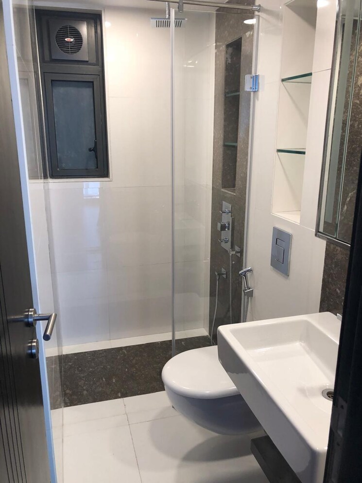 Bathroom, lodha-new-cuffe-parade 1 Bedroom 435 Sq.Ft. Apartment In Wadala Mumbai 8055068