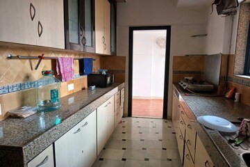 4 BHK Apartment For Rent in Kuber Tower, Prabhadevi