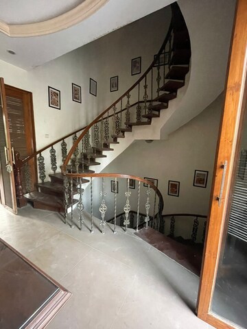 6 BHK Independent House – Exterior View View at Vasant Kunj - for Rent
