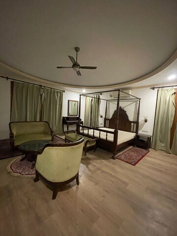 Master Bedroom in 6 BHK Independent House at Vasant Kunj – for Rent