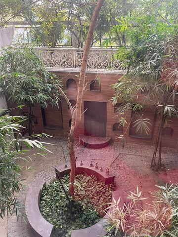 6 BHK Independent House – Garden View at Vasant Kunj - for Rent