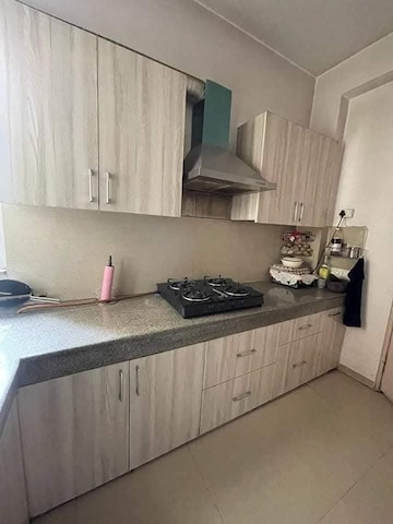 Bedroom in 4 BHK Apartment at Sector 65 – for Rent