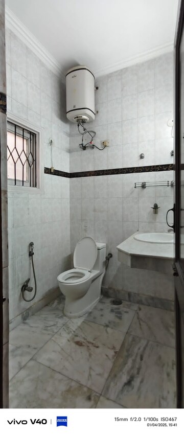 Bathroom in 2 BHK Builder Floor at Defence Colony – for Rent