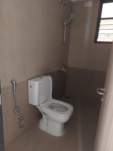 Bathroom in 2.5 BHK Apartment at Nanded Kalashree, State Bank Nagar – for Rent