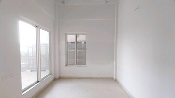 Room in 3 BHK Apartment at Indiabulls Sky Forest, Lower Parel – for Sale
