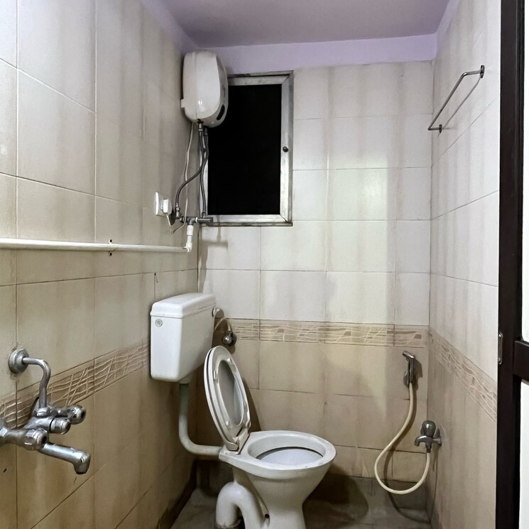 Attached Bathroom, new-brahmand-phase-7-chs 2 Bedroom 650 Sq.Ft. Apartment In Kiran Mill Colony Thane 8055314