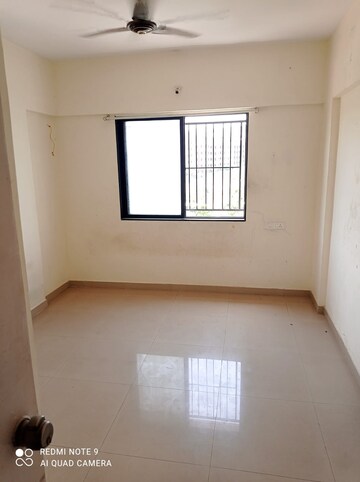Room in 2 BHK Apartment at Karve Nagar – for Rent