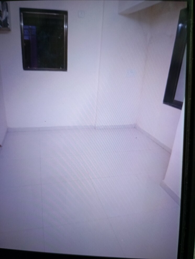 Room, andheri east 1.5 Bedroom 450 Sq.Ft. Apartment In Andheri East Mumbai 8055333