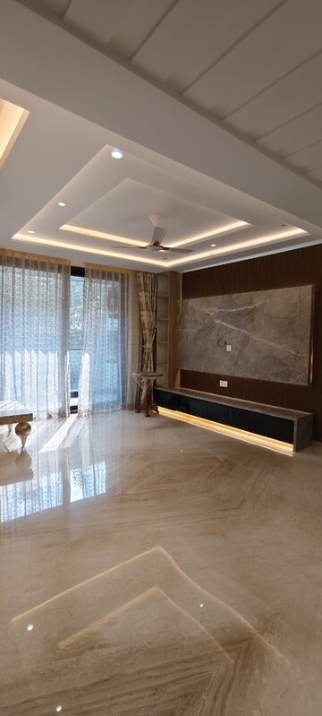 Living Room in 3 BHK Apartment at Banjara Hills – for Rent