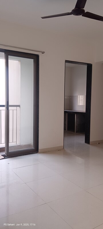 1 BHK Apartment For Rent in Runwal Eirene Part 1, Balkum Pada